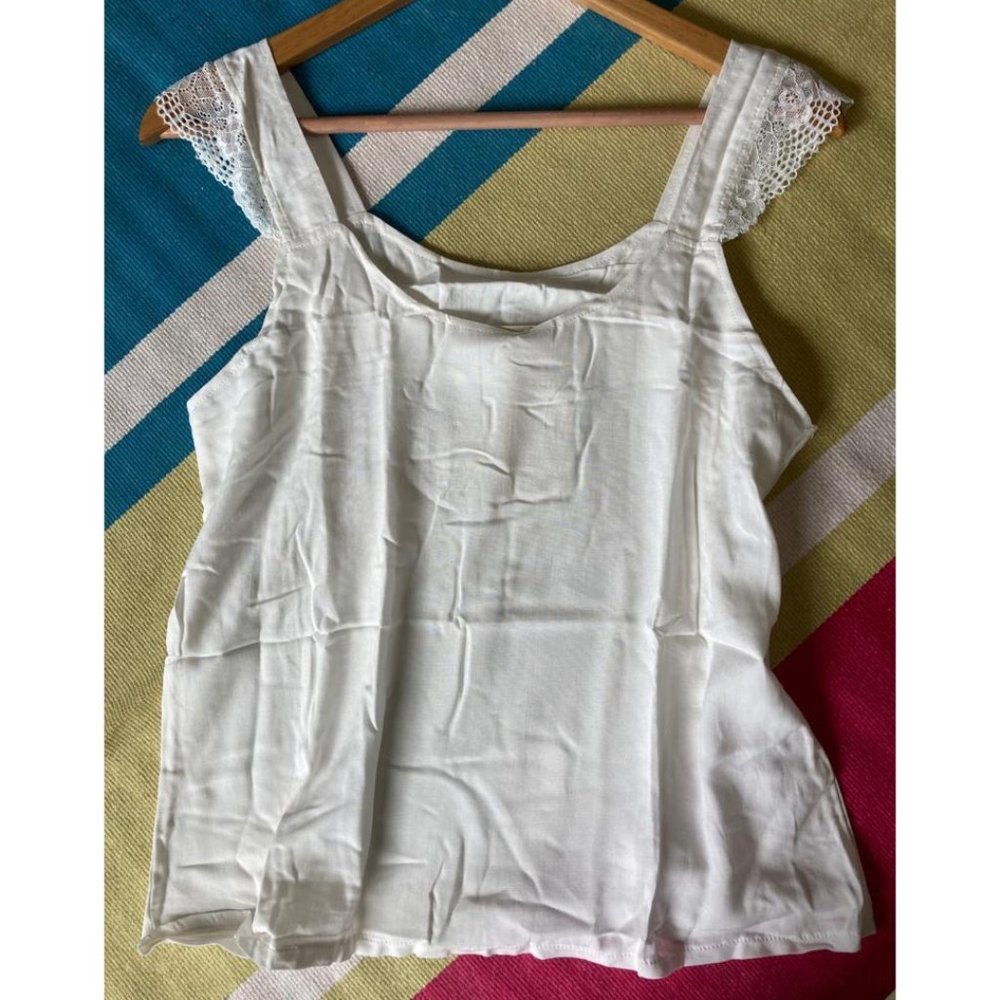 Talulah Colombia Ivory Blouse Size L
